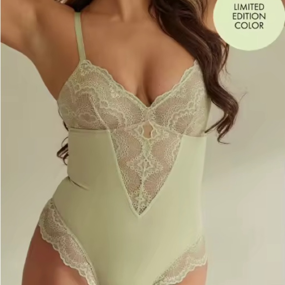 NWT Elegant Lace Bodysuit in Light Green